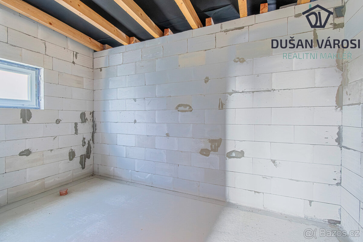 Prodej hrubé stavby RD Maletín s možností dokončení na klíč - 14