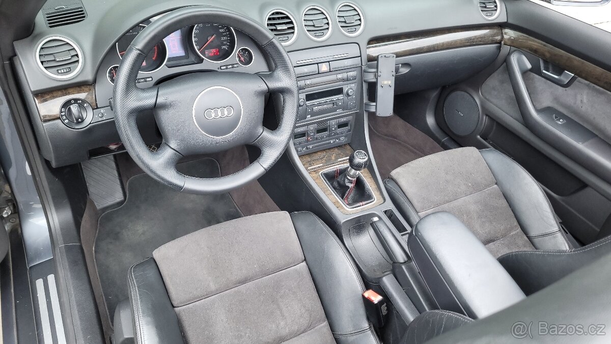 Audi A4 cabrio 3.0i - 14