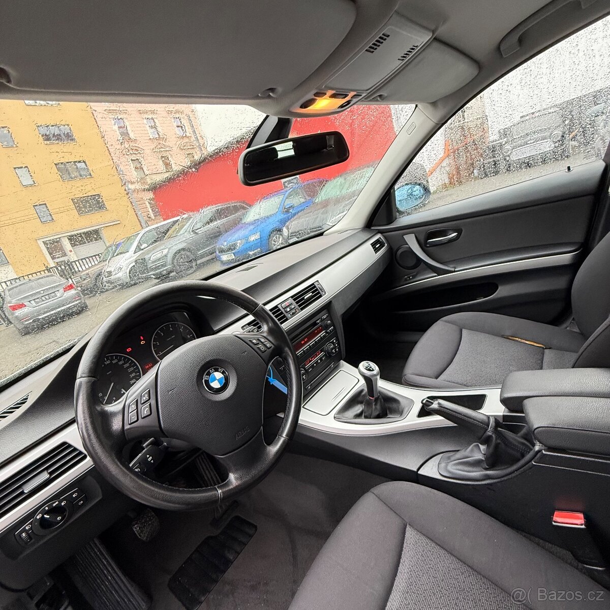 BMW 320i E91 manuál - 14