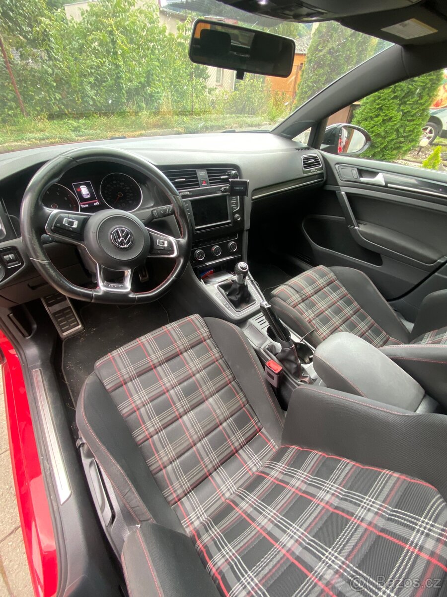 Prodám VW Golf mk7 GTI - 14