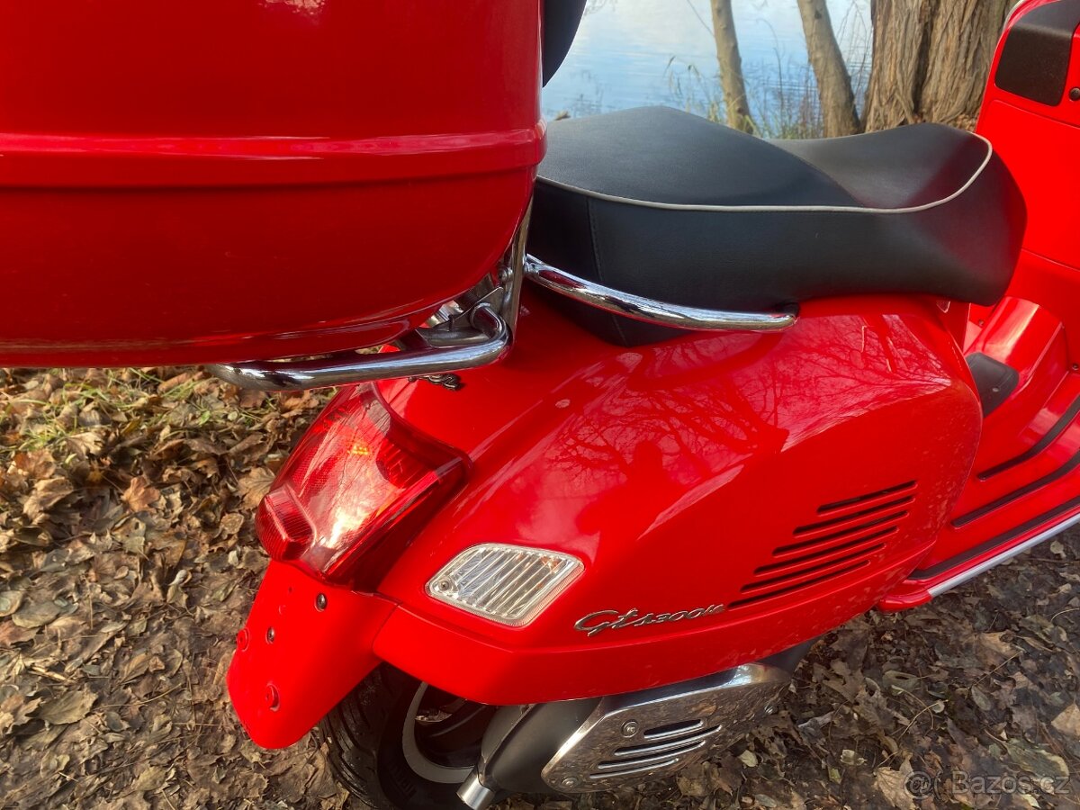 Vespa Gts 300 Super - 14