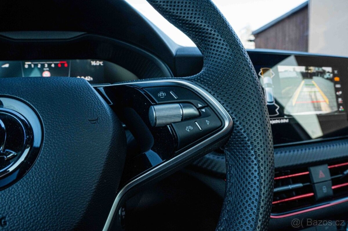 Škoda Kamiq 1.5 TSI Monte Carlo - 14