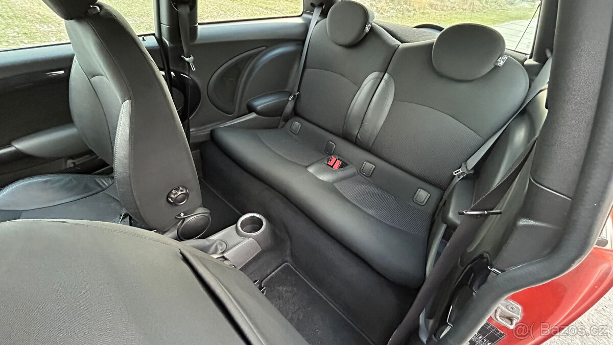 MINI Cooper S 1.6 135 kW Benzín Manuál - 14