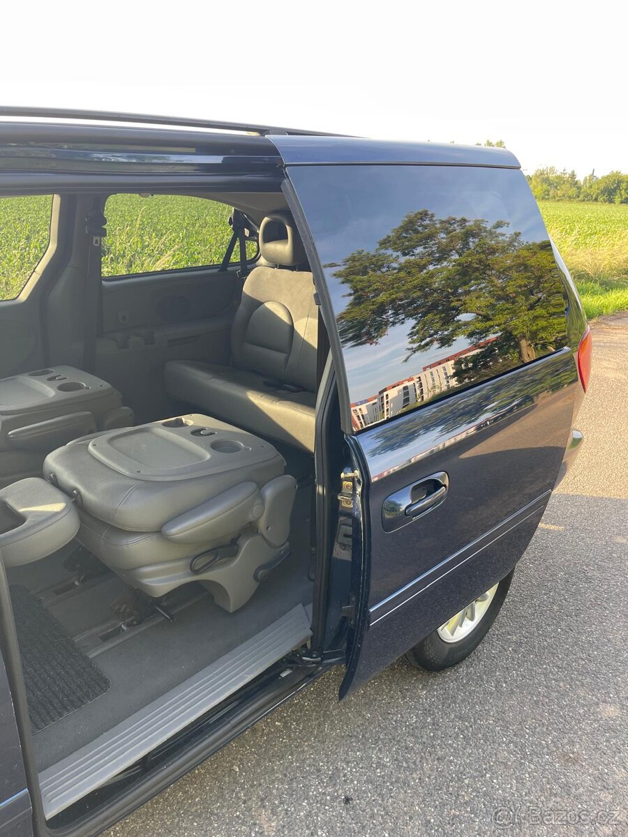 Chrysler Grand Voyager - 14