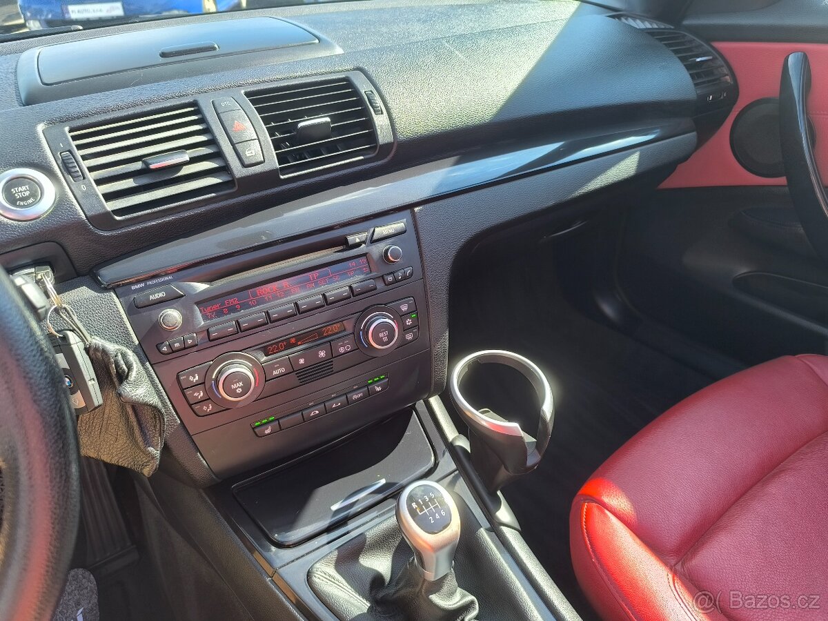 BMW 118i E88 2.0i 105kW Cabrio,ALU 18",TempKůže,TOP - 14