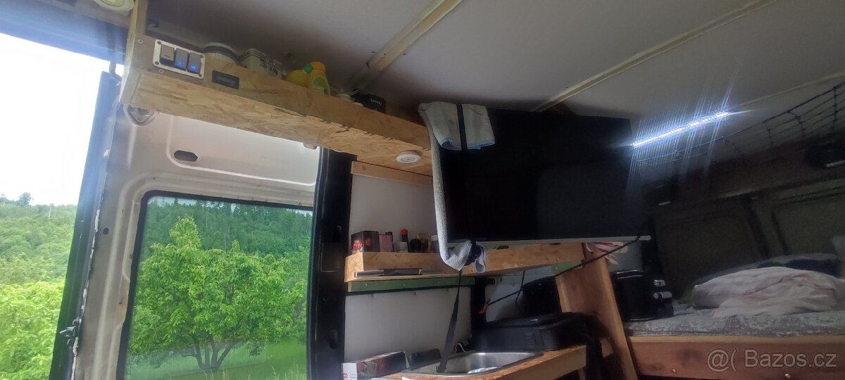 Iveco Daily obytné - 14
