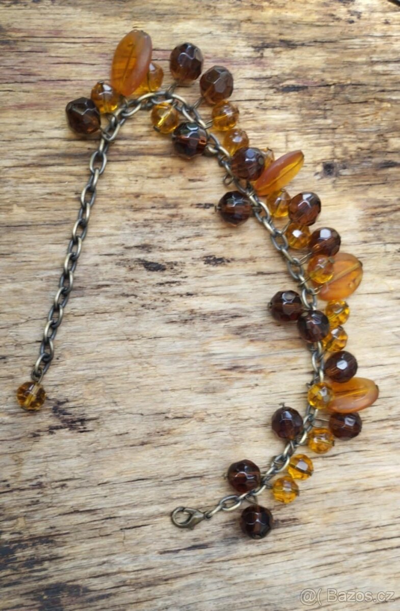 Staré šperky a bižuterie viz fota. Cena za kus 150 Kč. - 14