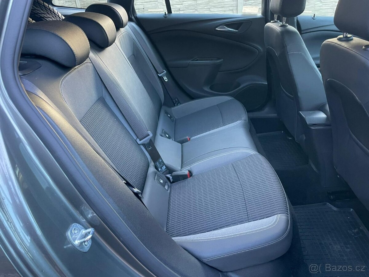 Opel Astra 90kW 1.MAJ ČR NEHAVAR. ZÁRUKA - 14