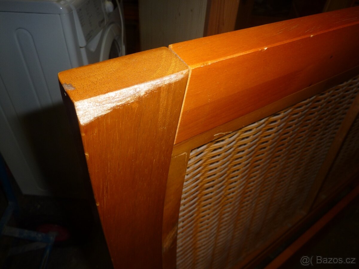 Dřevěná manželská postel 180 x 200 cm - 14