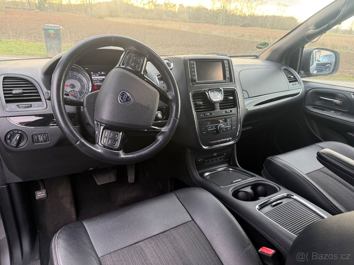 Lancia Voyager 2,8 CRD S-Type Limited 2015 - 14