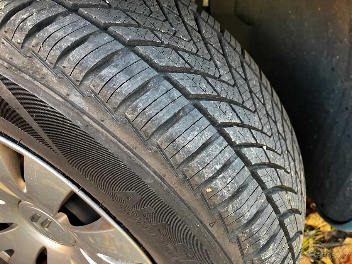 Prodám Citroen C8, 2.0 BA 103 kW ; nejvyšší výbava - 14