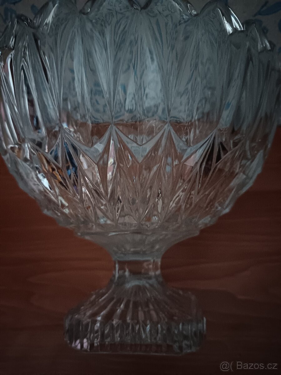 Skleněná broušená mísa na ovoce - 14