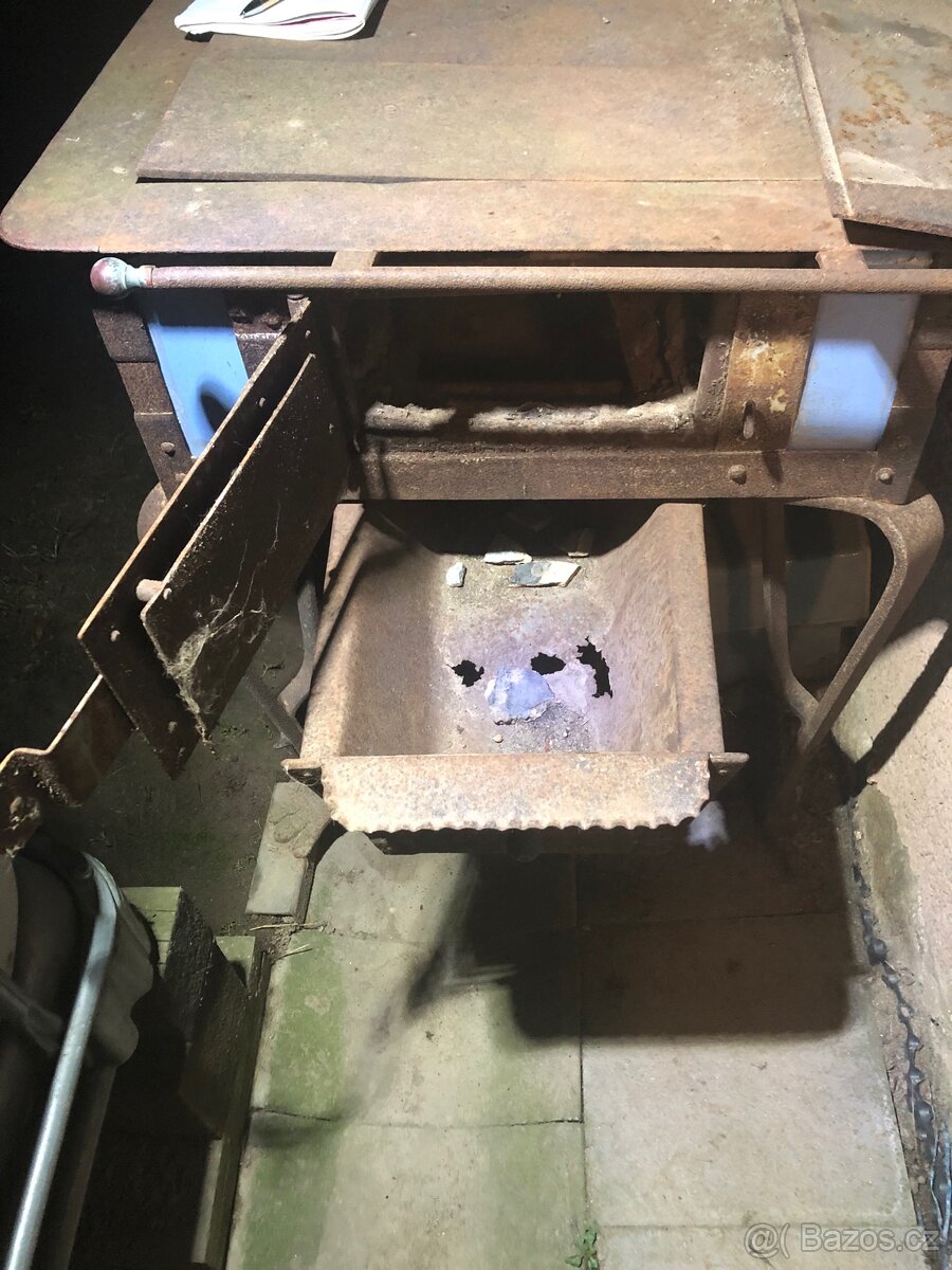 Starožitná Kachlová Kamna - 14