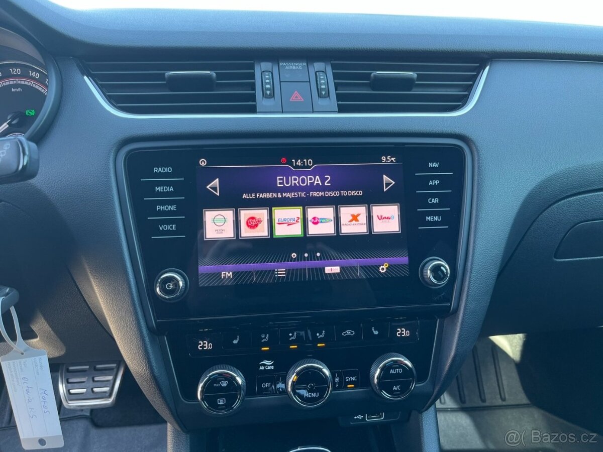 Škoda Octavia Combi 2.0 TDI RS DSG - 14