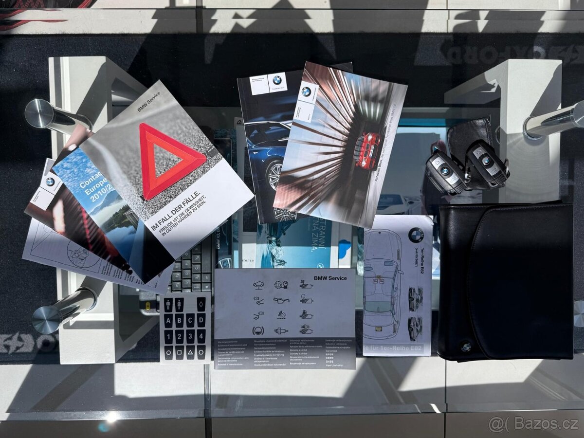 BMW E82 125i track car clubsport - 14