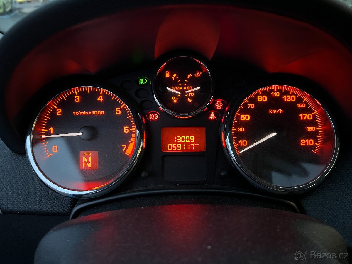 Peugeot 207 TRENDY, 88k, Automat, ČR - 14