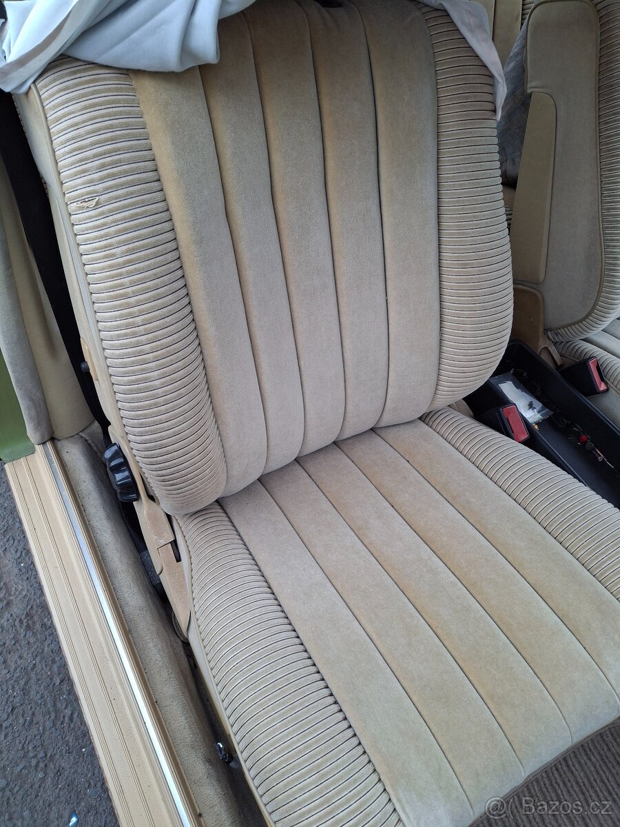 Mercedes-Benz W123 Coupe 280CE - 14