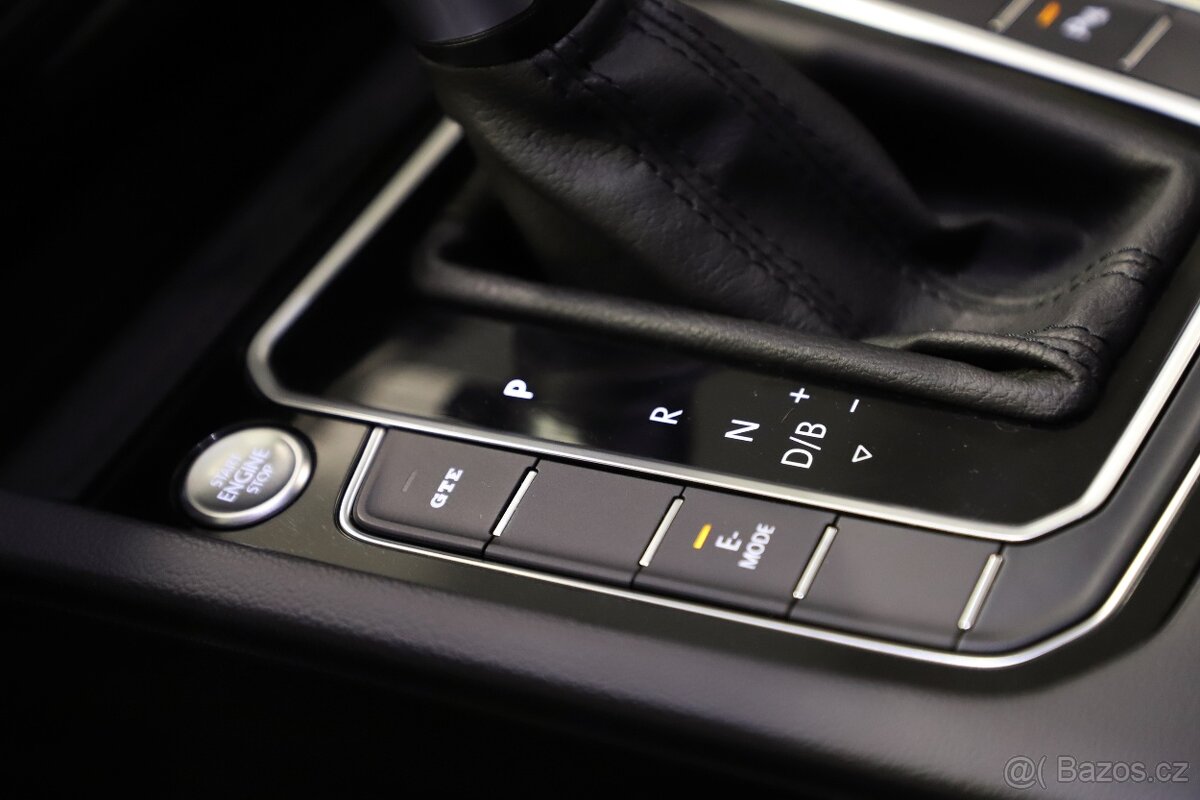 VW Passat B8 GTE Variant 1.4TSI 160kW - záruka Autodraft - 14