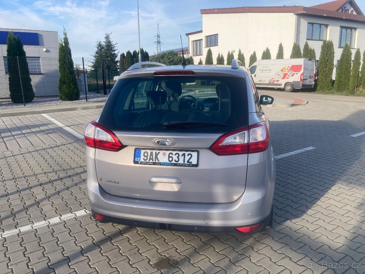 Ford Grand C Max - 14