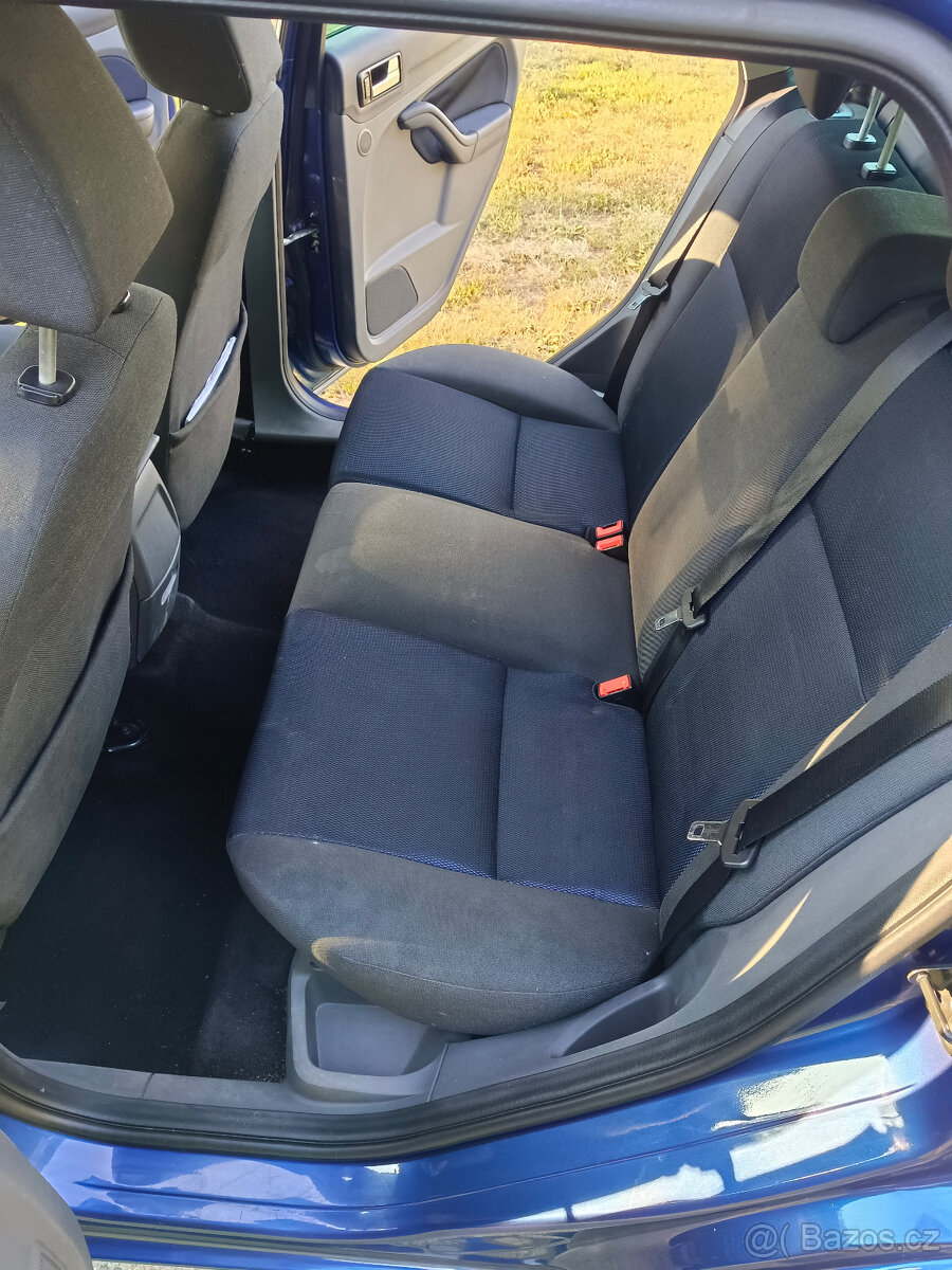 Ford Focus 1,6 TDCi 66kW MK2 - 14