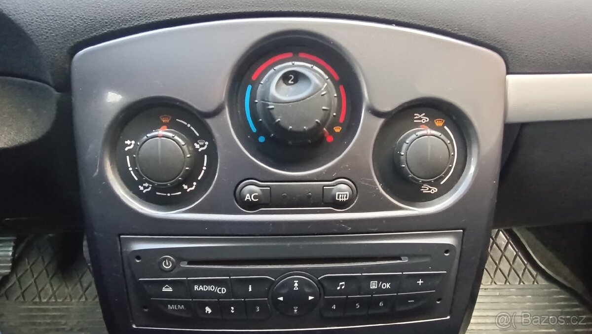 Renault Clio 1.5 DCi - 14