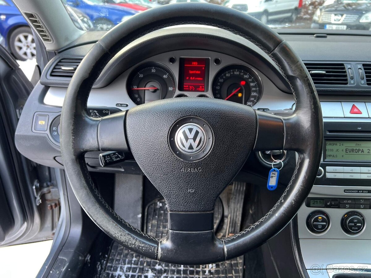 Volkswagen Passat Combi 2.0 TDI 103kW STK 9/27 klima tažné - 14
