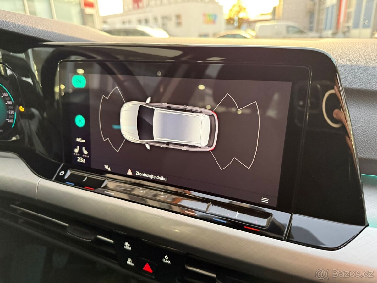 VW Golf Variant 2.0TDI 85kW man. ACC LED - záruka Autodraft - 14