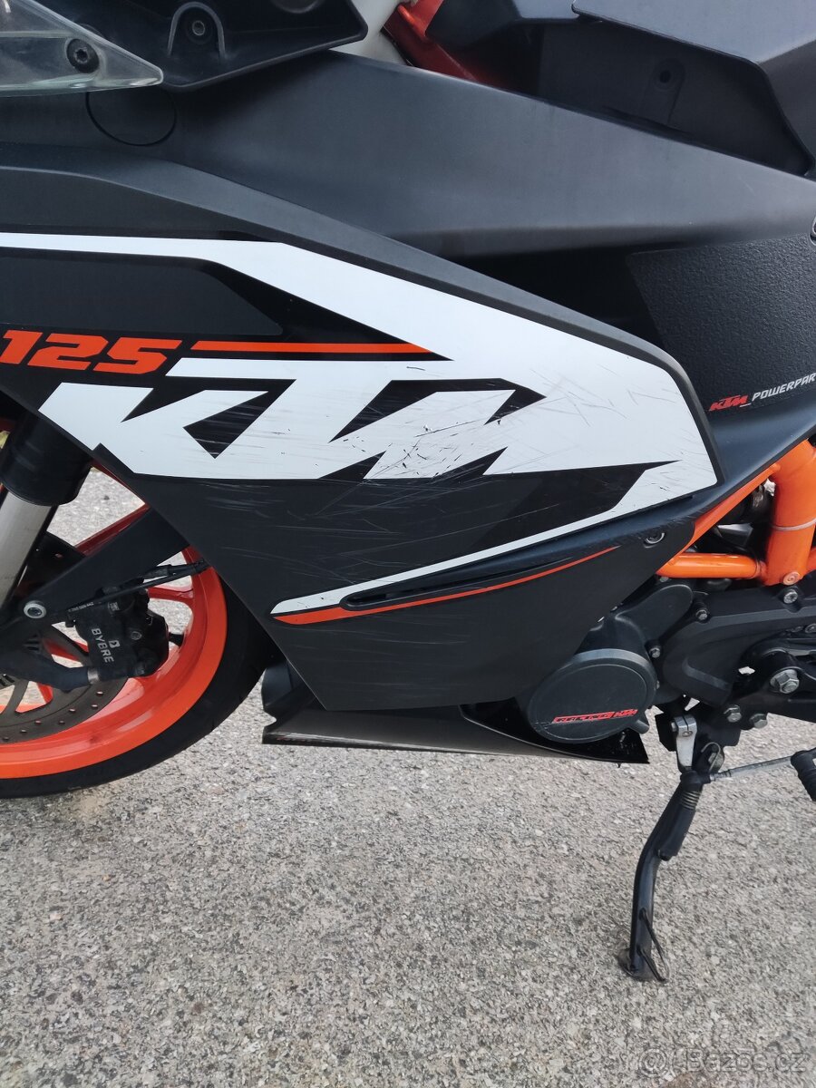 KTM RC 125 - 14