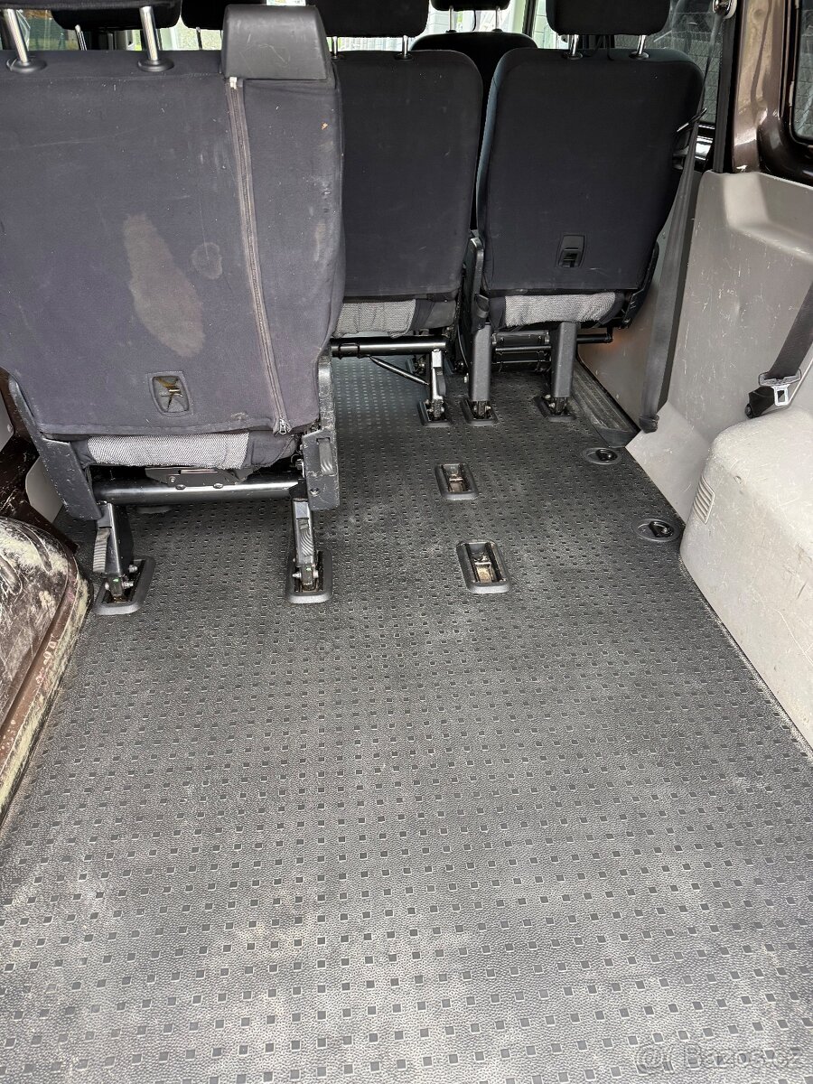 VW TRANSPORTER T6 Long 1 majitel 2017 - 14