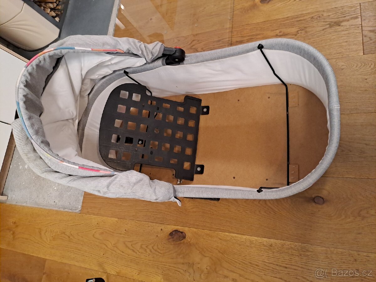 Prodám trojkombinaci, kočarek KUNERT Profesional Romantic - 14