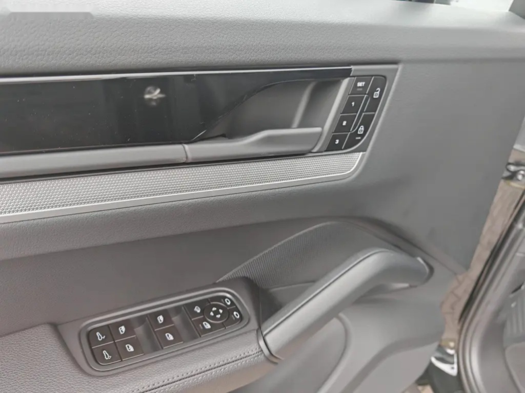 Porsche Cayenne, 3.0 V6 Coupe MY2025 - 14