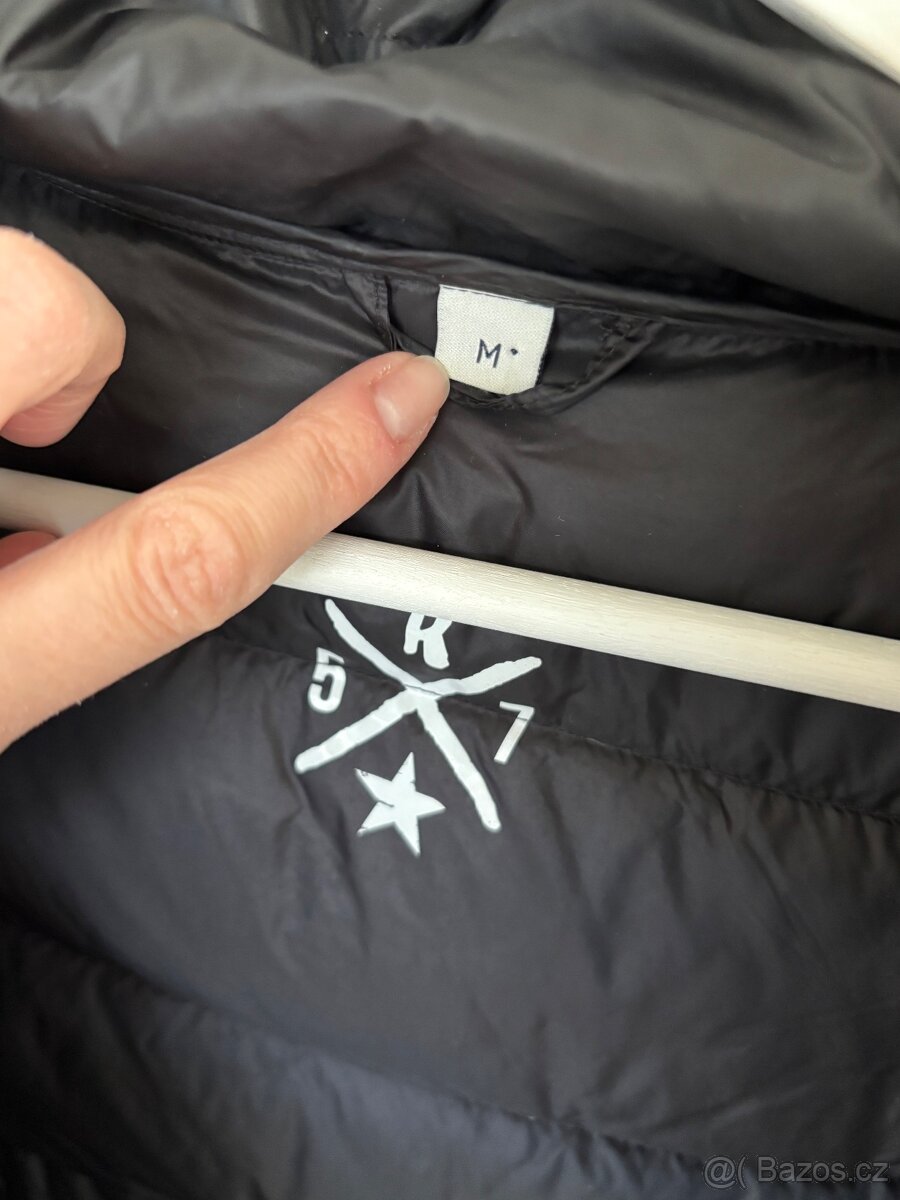 Černá péřová bunda prošívaná - 14