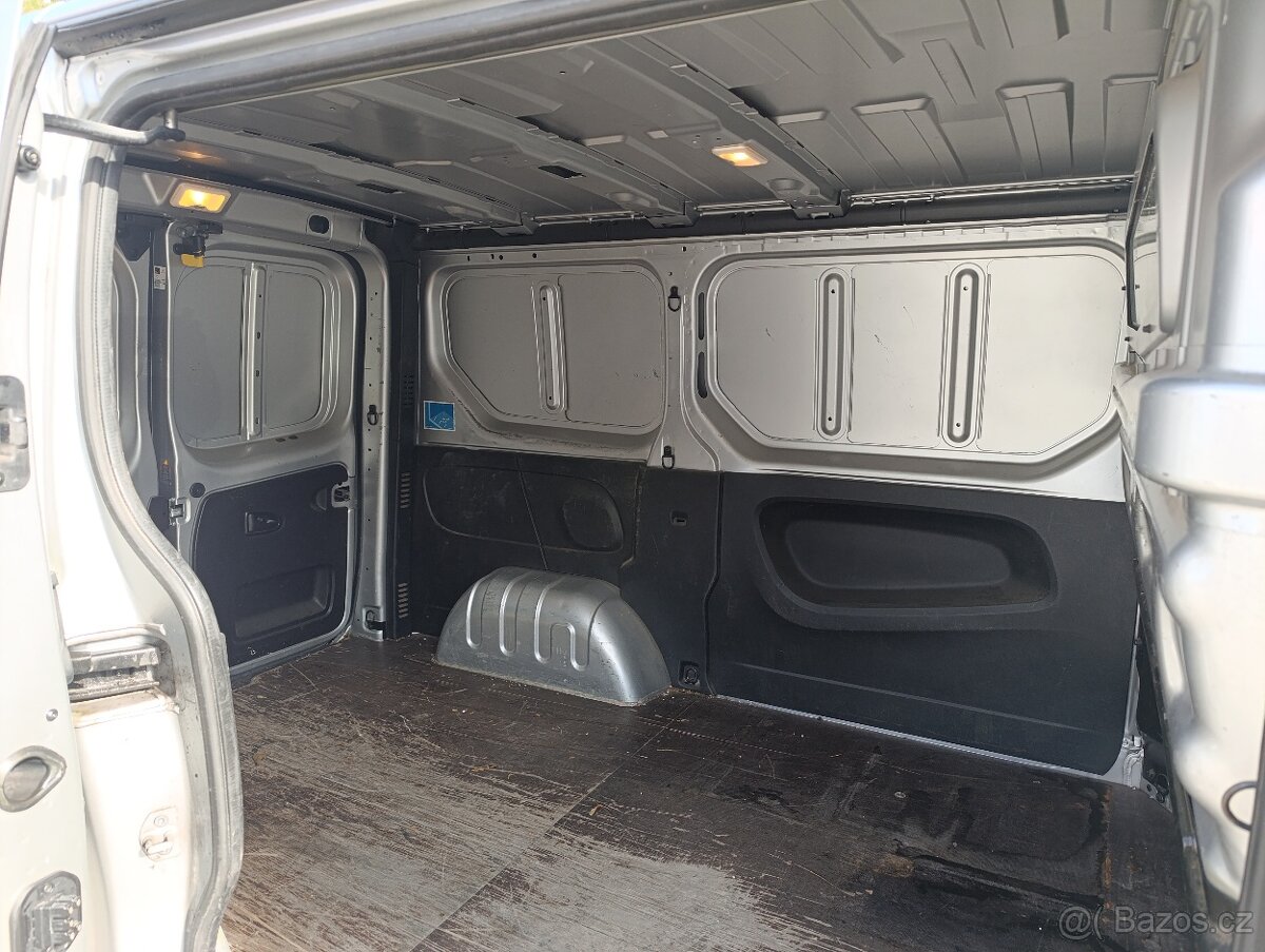Renault Trafic 2018 - 14