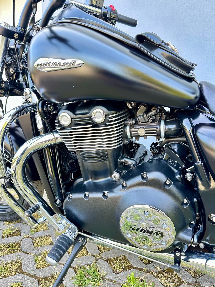 Triumph Thunderbird storm - 14