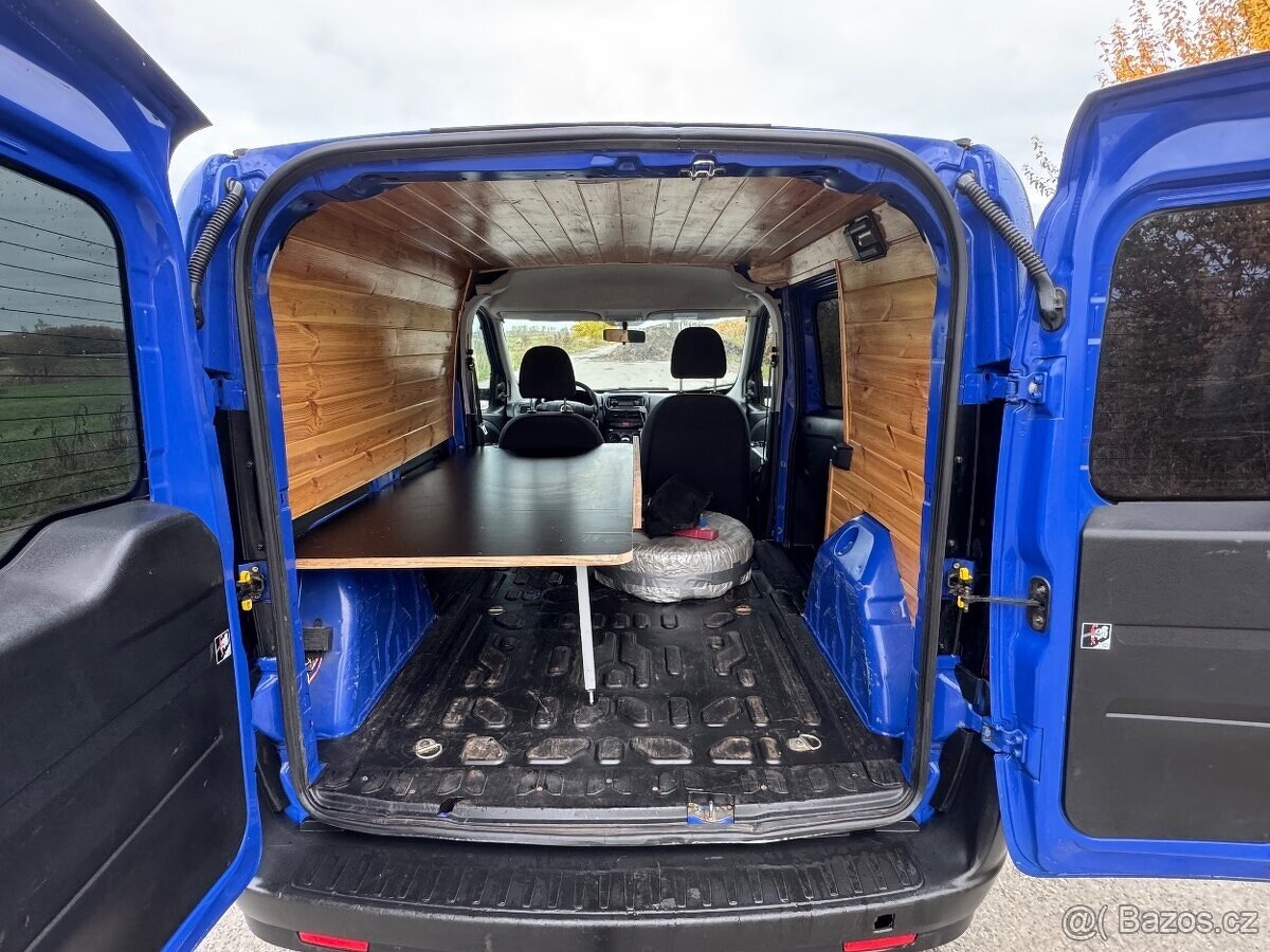 Fiat Doblo 1.4T 88kw CNG, rv2012,NOVÁ STK,VESTAVBA NA SPANÍ - 14