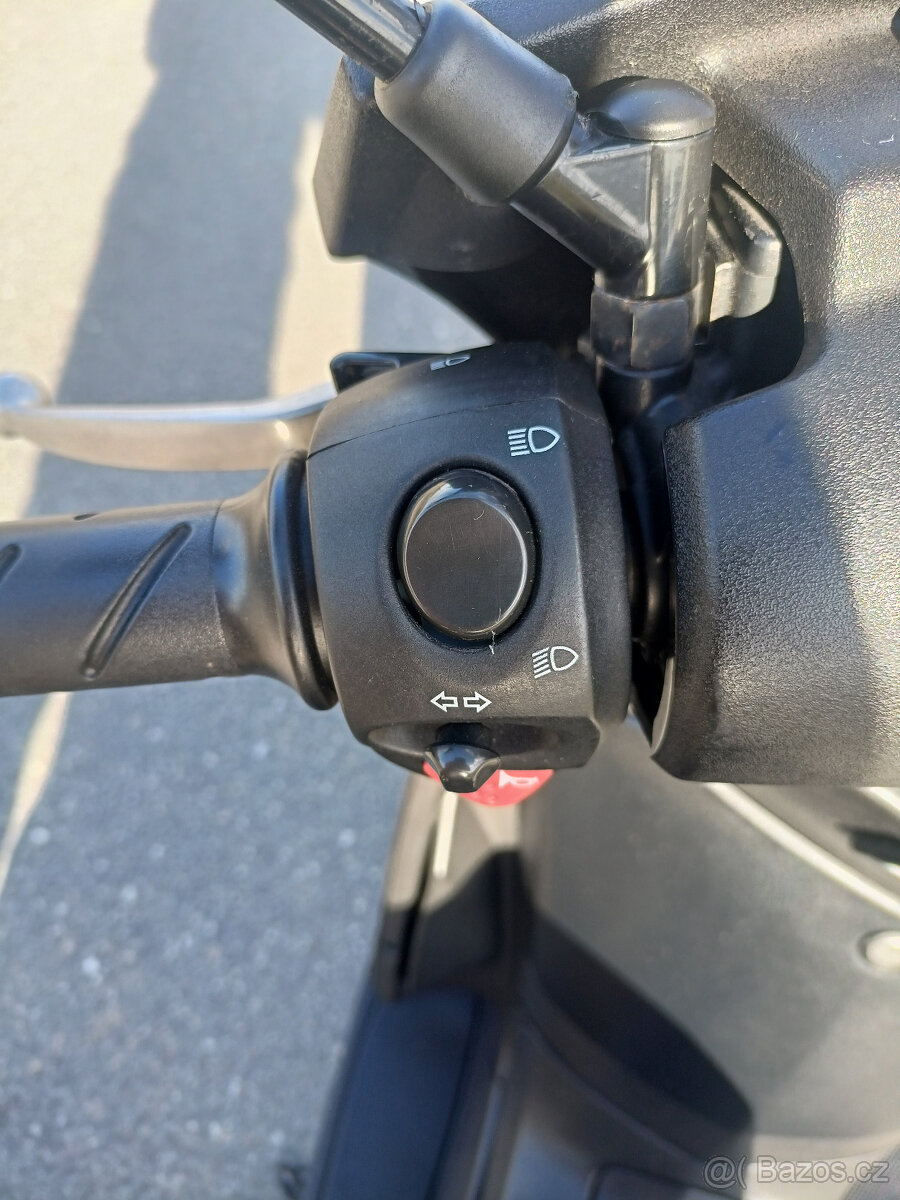 Peugeot Geopolis 400 RS - 14