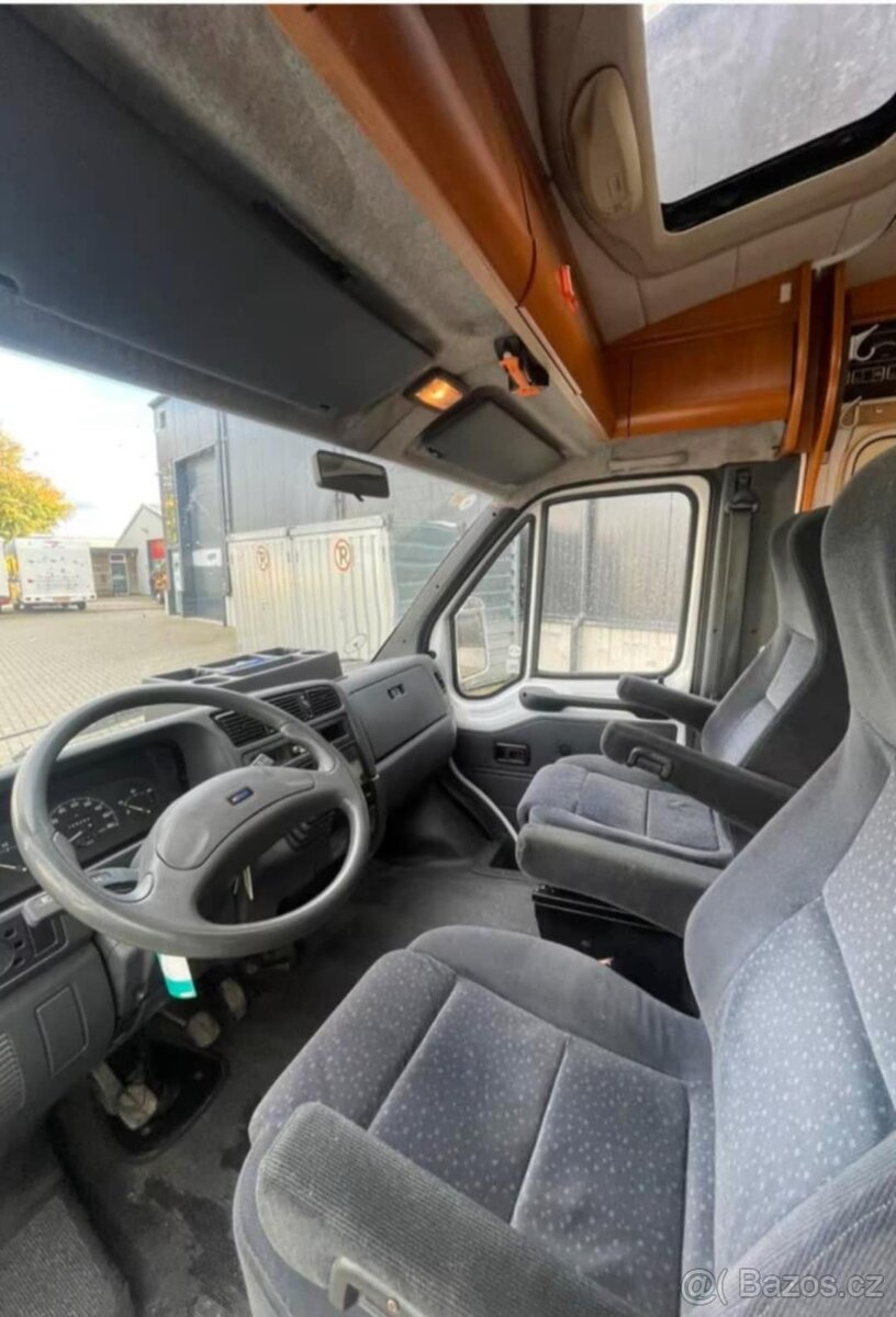 Fiat Ducato Hobby, Tažné , velká francouzská postel - 14