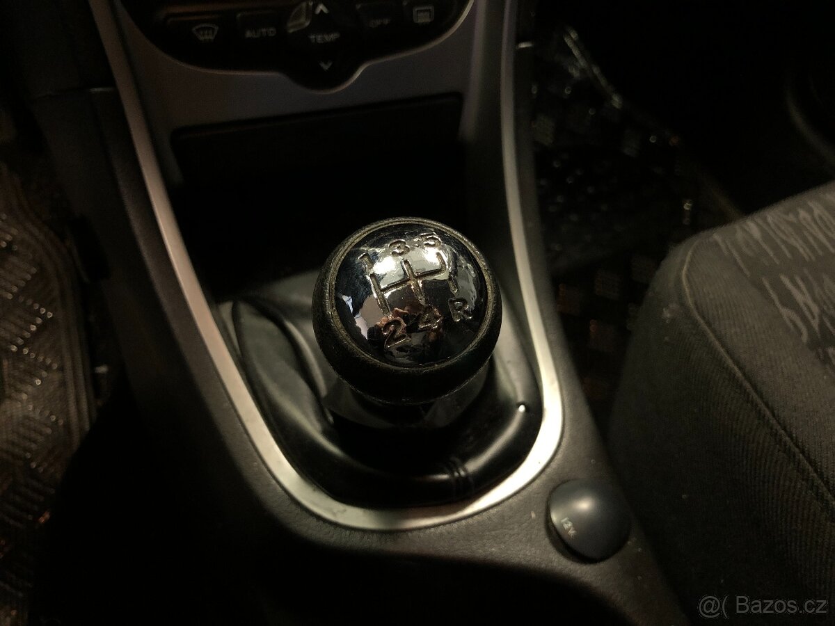 PEUGEOT 307 1.6 16V - 14