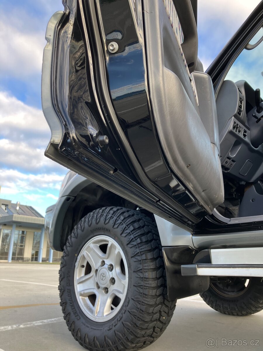 Toyota Land Cruiser J90 - 14