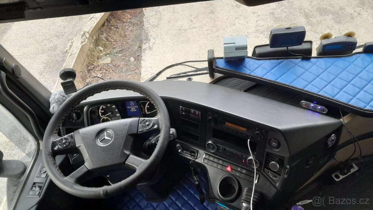 Tahač - Mercdes Benz Actros - 14