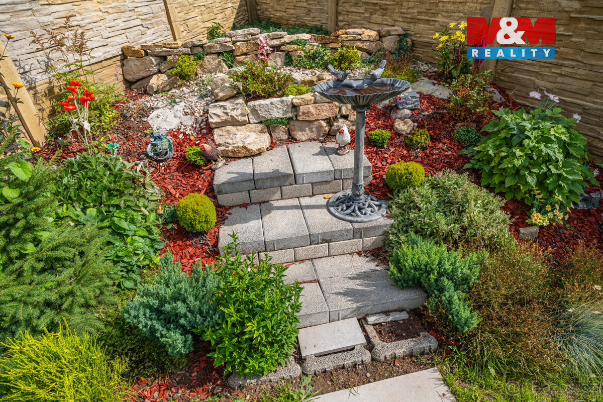 Prodej plně soběstačného rodinného domu v Rostoklatech - 14