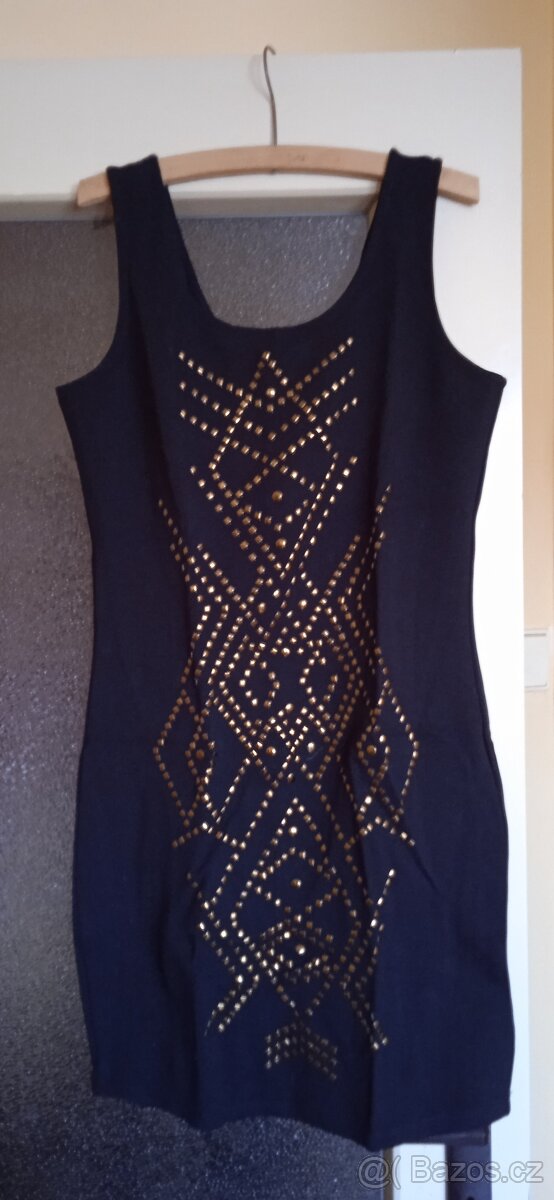 Oblečení vel.M - 14