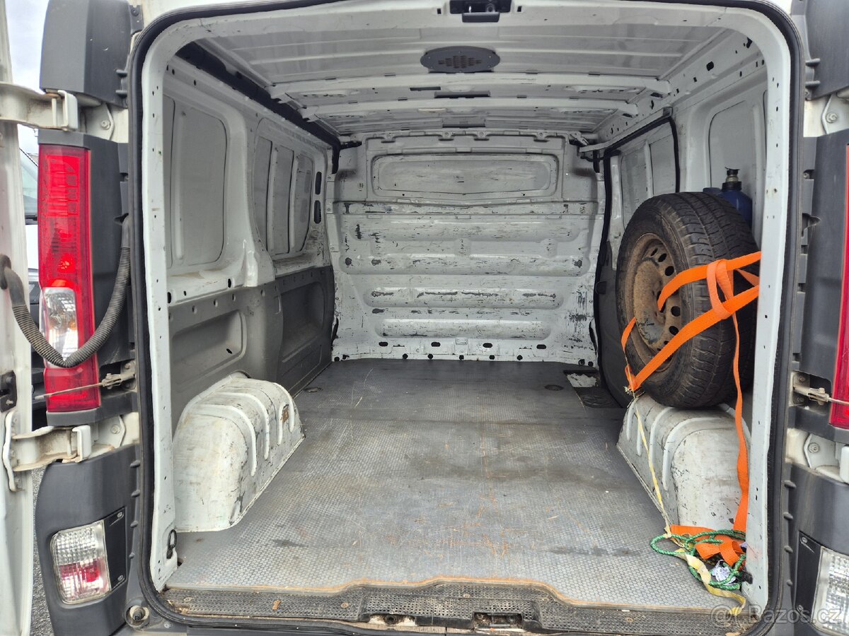 Renault Trafic - 14