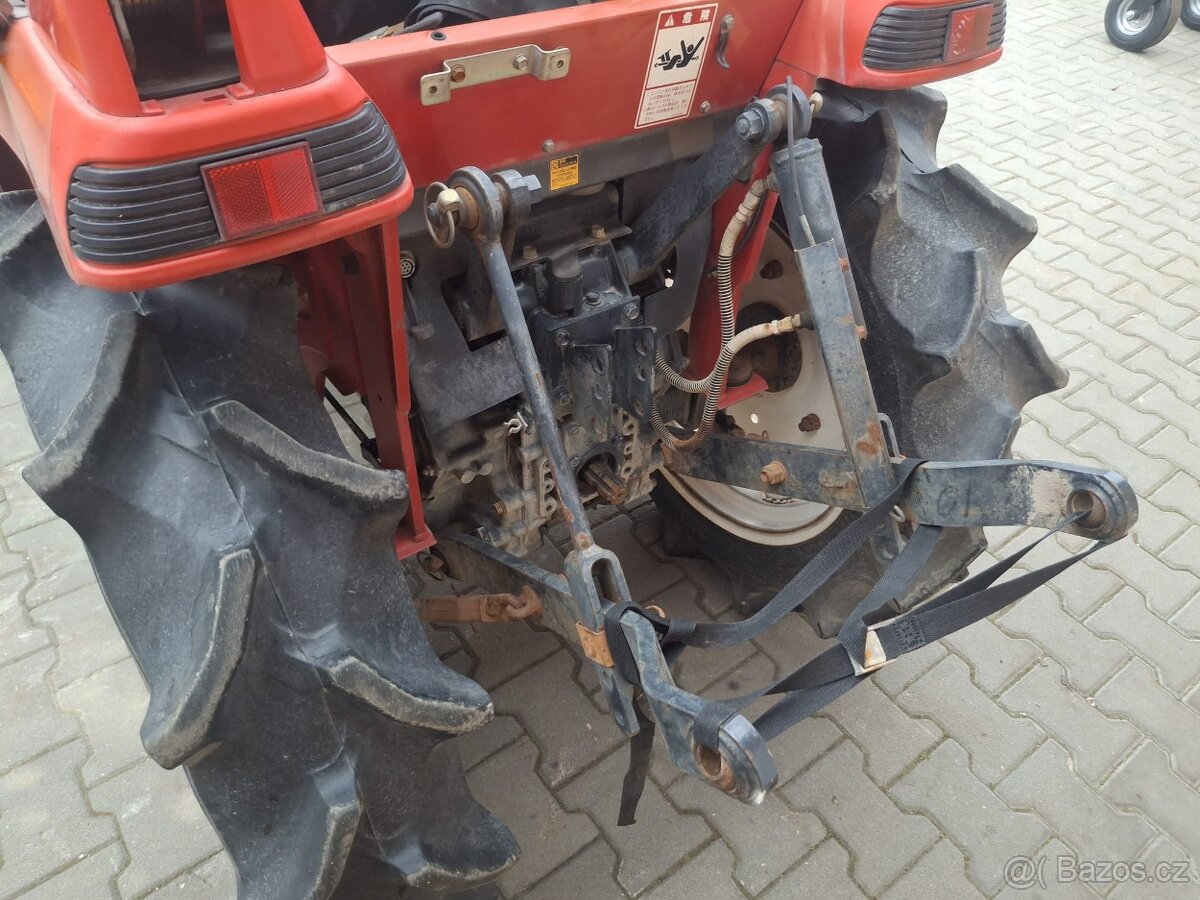 Malotraktor Yanmar AF17 nakladač - 14