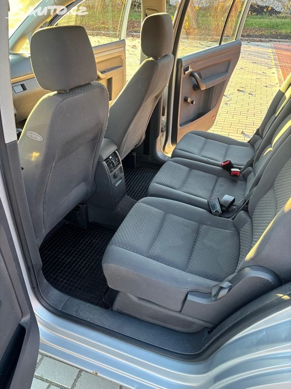 VW Touran 1.6i, rok 2005, nové rozvody - 14