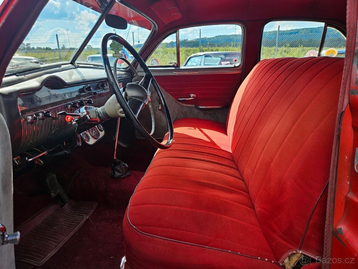 1950 Mercury Eight Sport Sedan - 14