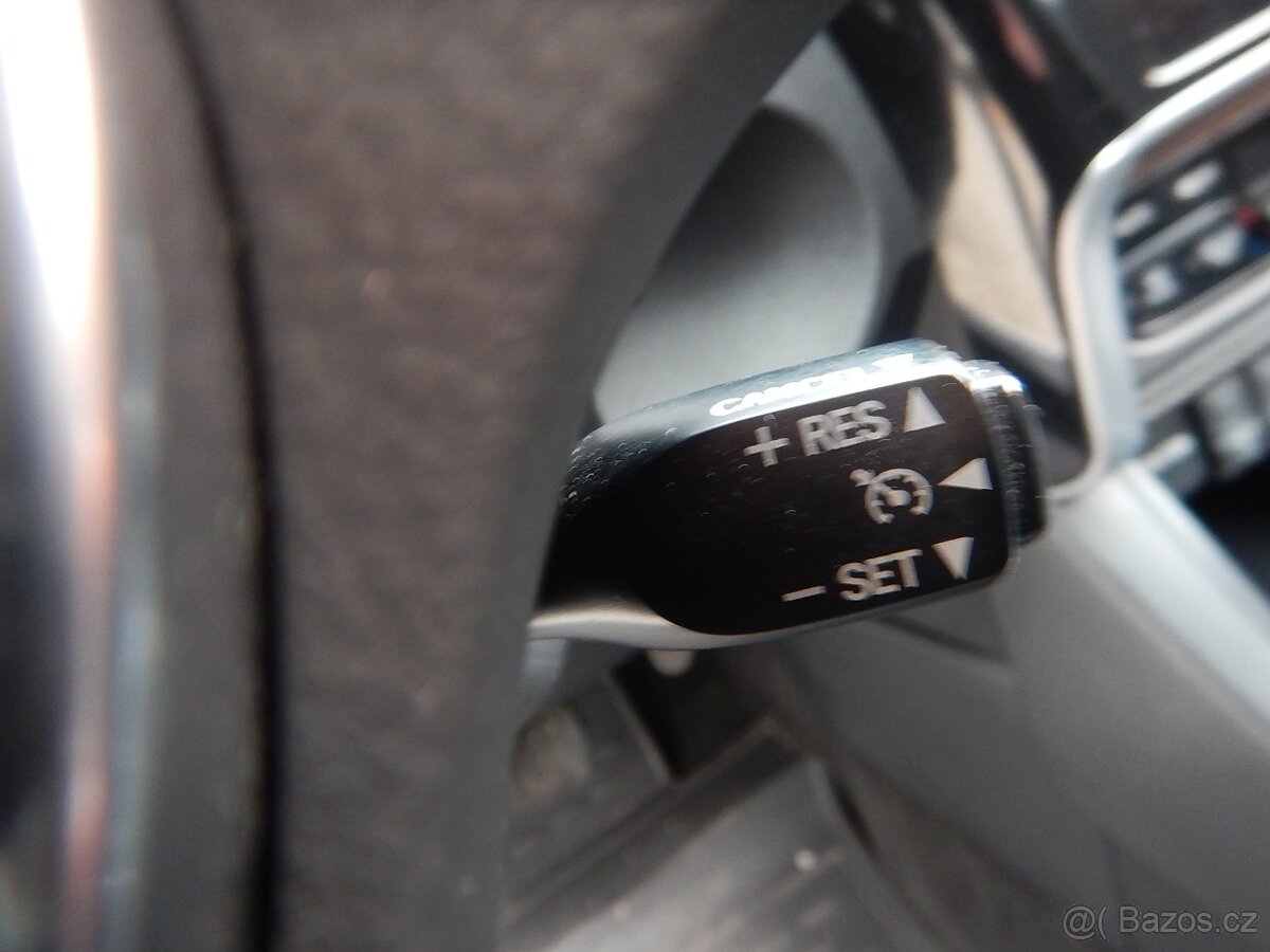 TOYOTA Corolla 1.6 VVTi, AUTOMAT, ČR - 14