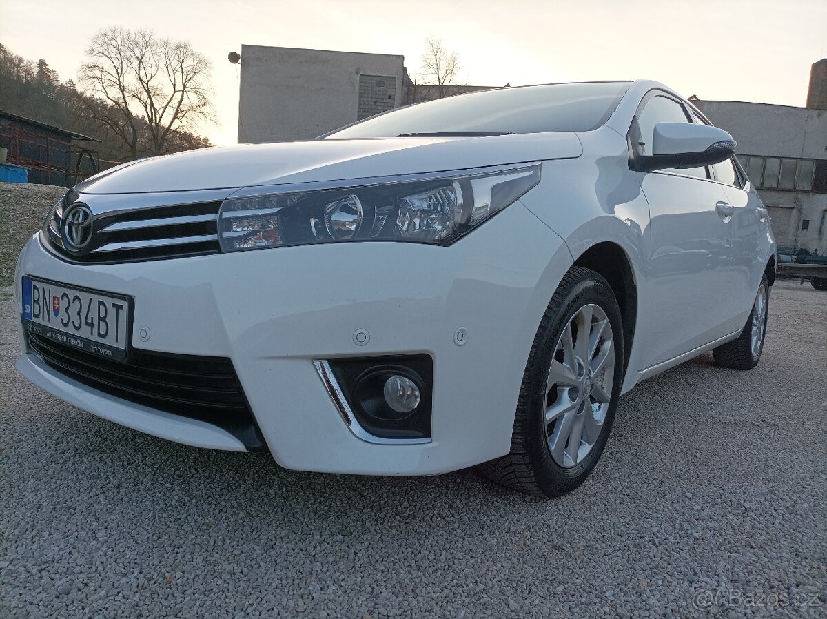 Toyota Corolla 1.6 benzín 1 majiteľ - 14