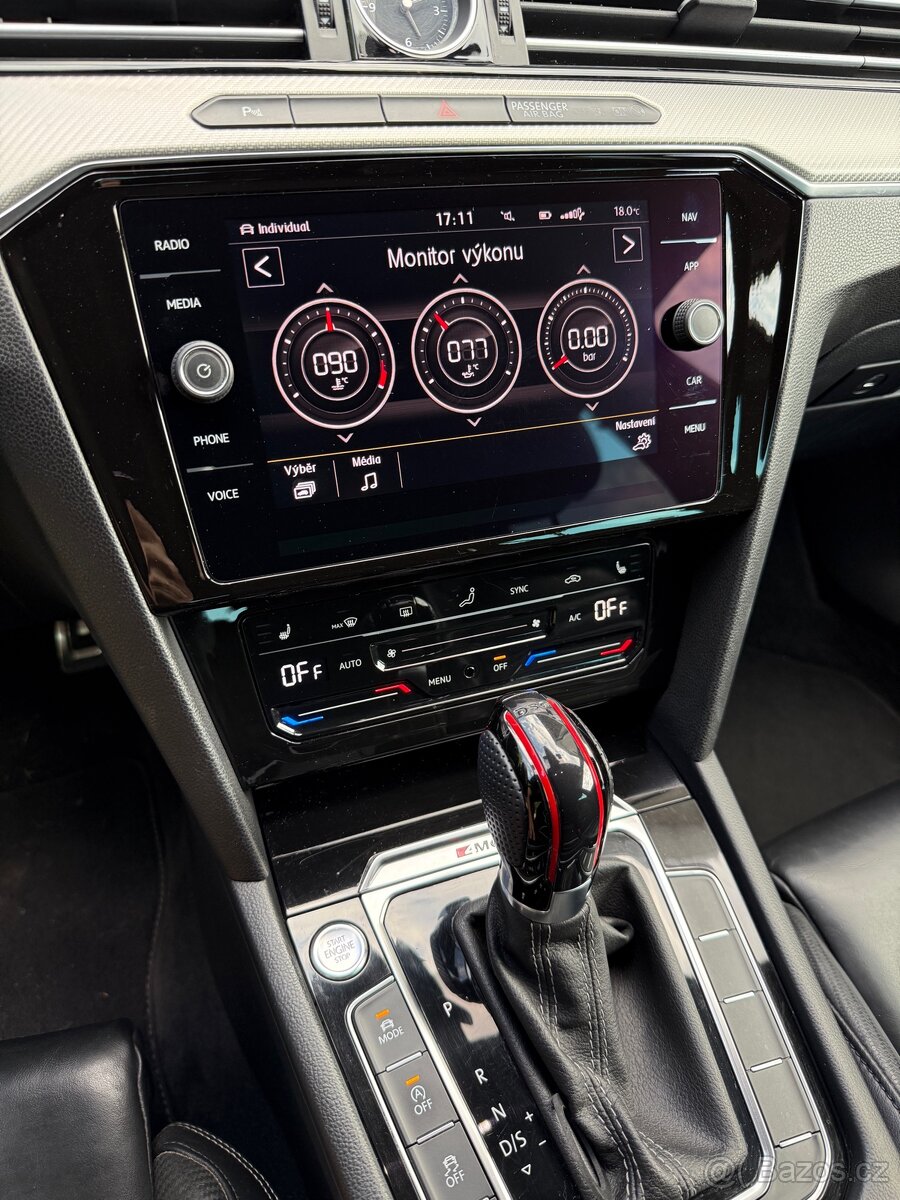 VW Passat R-line BiTDI 176kw DSG7 4motion - 14