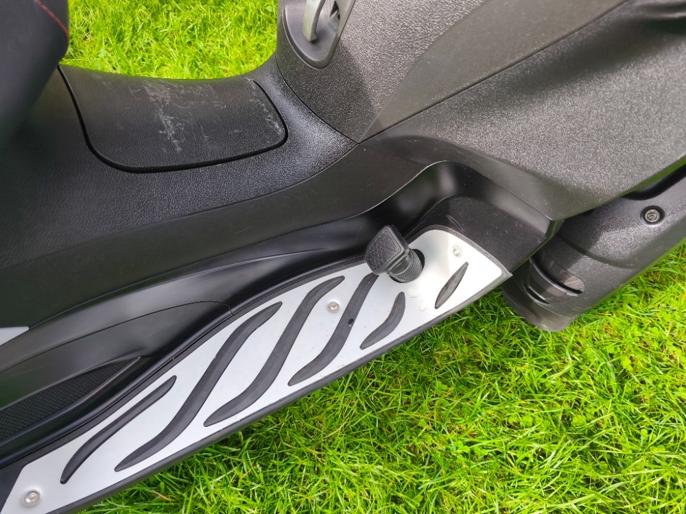 Piaggio MP3 300 LT Sport HPE (2020) TOP stav, po servisu - 14